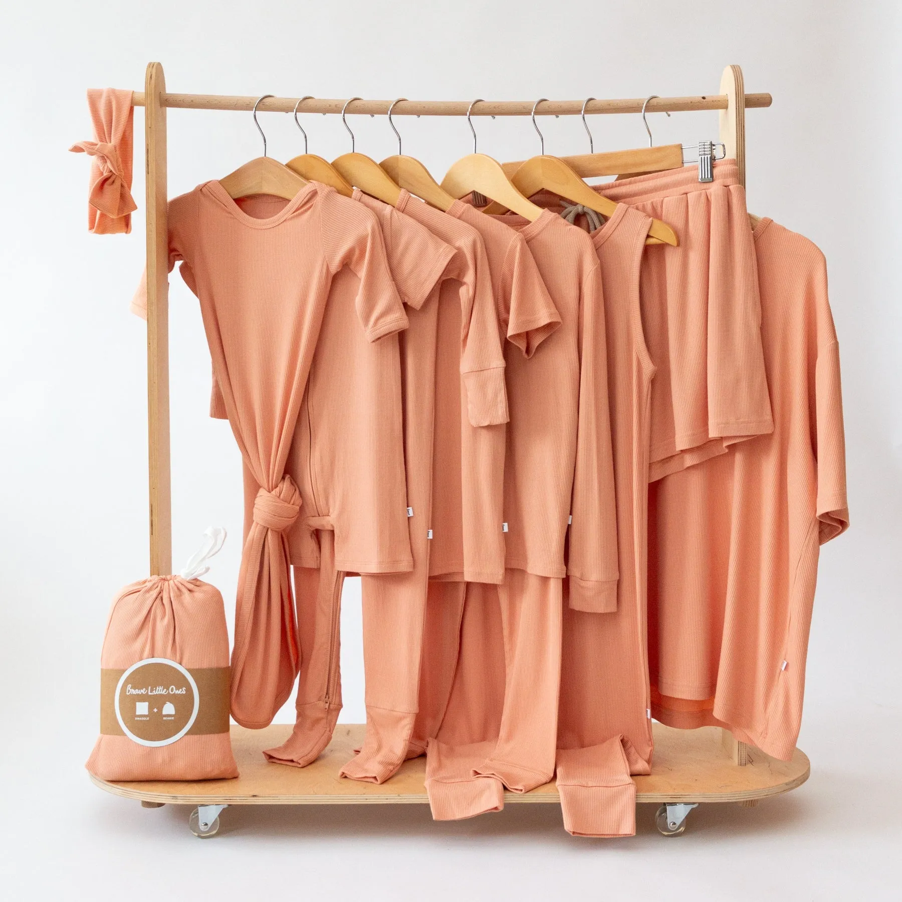 Coral Small Ribbed Women's Shorts Set