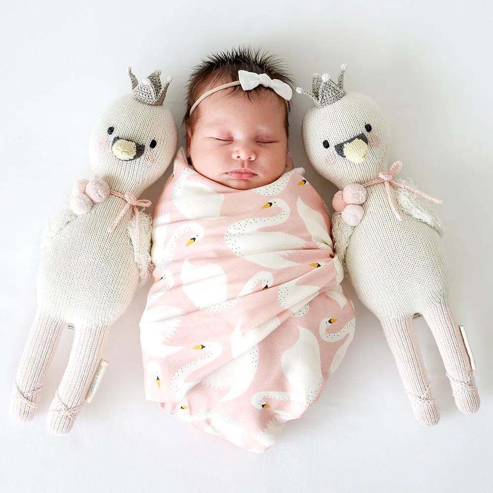 Harlow the swan