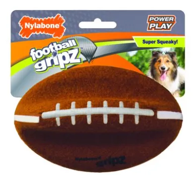 MED. NYLA PLAY FOOTBALL